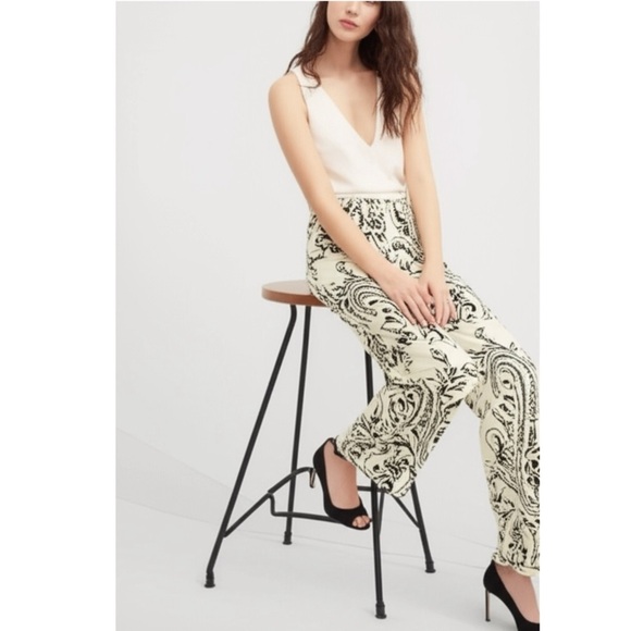 TALBOTS Petite Dress Pant Straight Leg Trouser Beige Black Damask Sz 10/12 - Picture 11 of 11